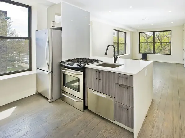 133 Lefferts Avenue 4L image 1 of 13