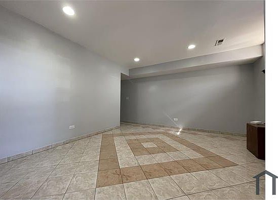 3rd image of 2666 W Washington Blvd #G