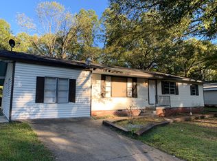 2812 Revere St, Jackson, MS 39212