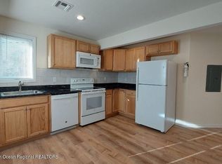 49 Hillside Ave, Sayreville, NJ 08872