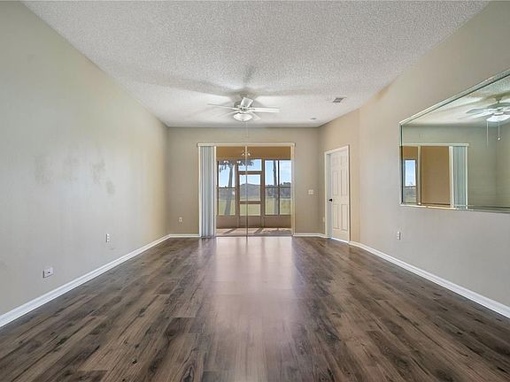 4th image of 129 Club Villas Ln