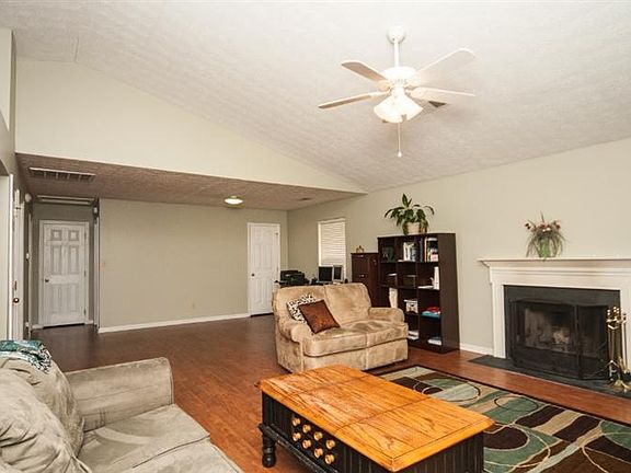 3rd image of 2861 Ashby Glen Pl