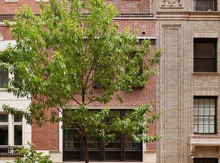 69 E 82nd St #1, New York, NY 10028
