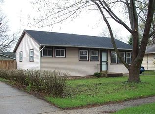 1619 Campus Dr, Beloit, WI 53511