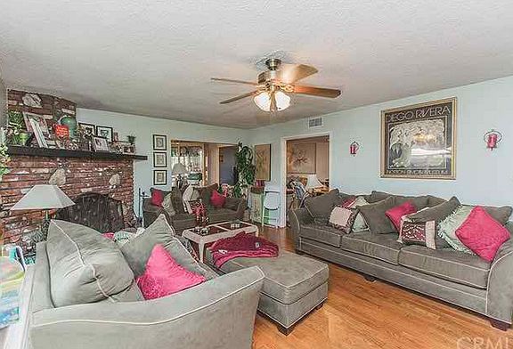 4th image of 10737 Theis Avenue