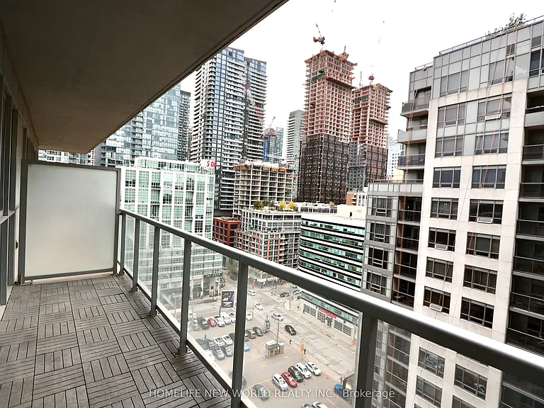 352 Front St W #1517 — Photo 16