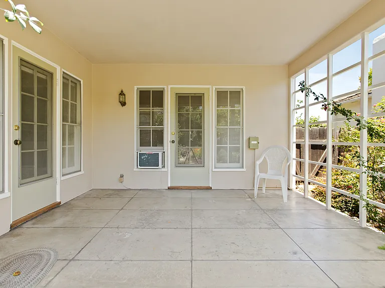 815 N Hidalgo Ave — Photo 26