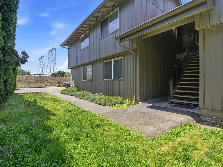 1715 SE 9th Ave #1715 — Photo 31
