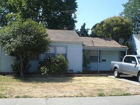 1st image of 3920 17th Ave