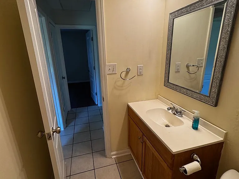 2115 Cameo Dr #1 — Photo 20