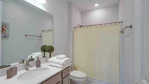 405 Ronan Way #A — Photo 8