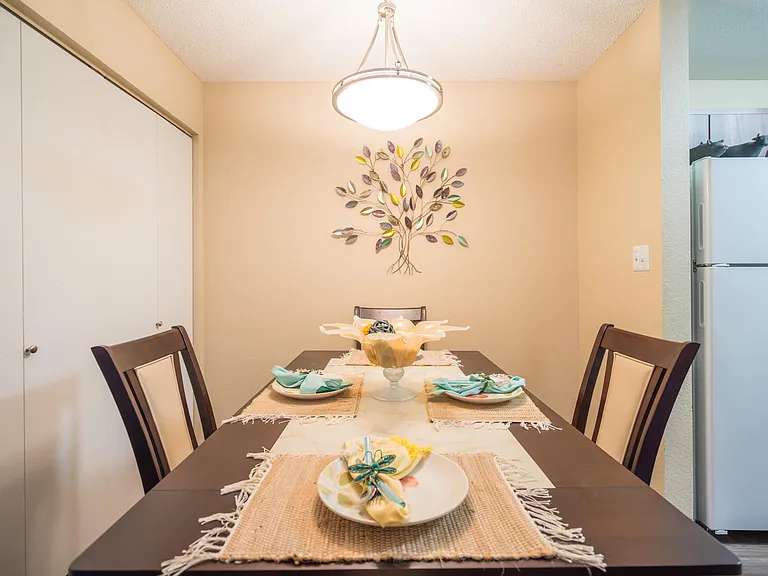 Sterling Point Apartment Homes — Photo 86