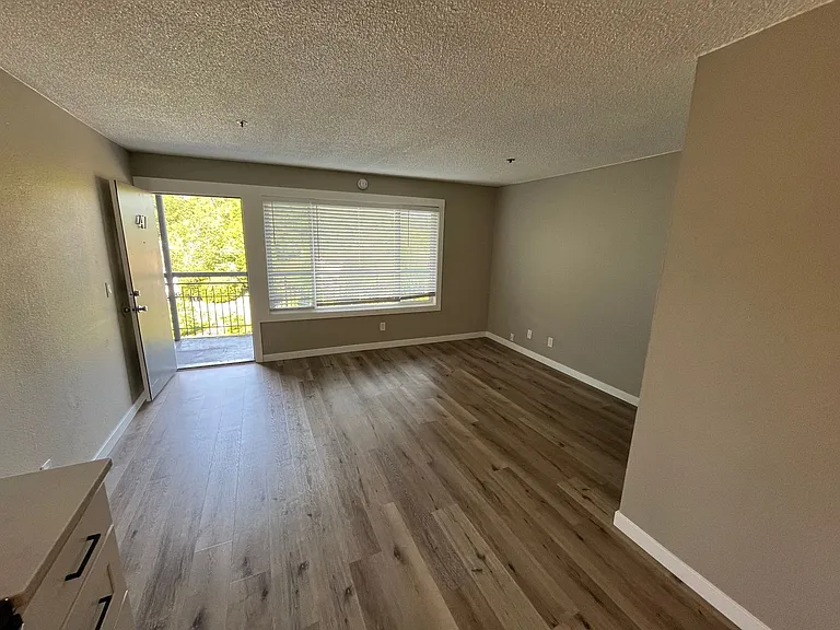Park Hamlin - 2323 SE Harrison — Photo 58