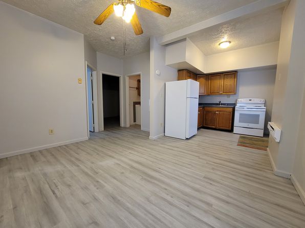200 Park Ave #1