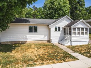102 S Franklin Ave, North Freedom, WI 53951