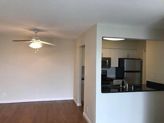 2nd image of 475 Sherwood Dr APT 305
