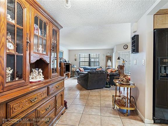 3rd image of 8420 Shadow Ct #2