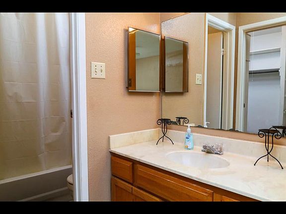 4th image of 18511 Egret Bay Blvd APT 504