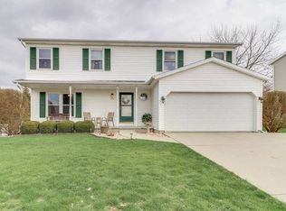 1311 Eastport Dr, Bloomington, IL