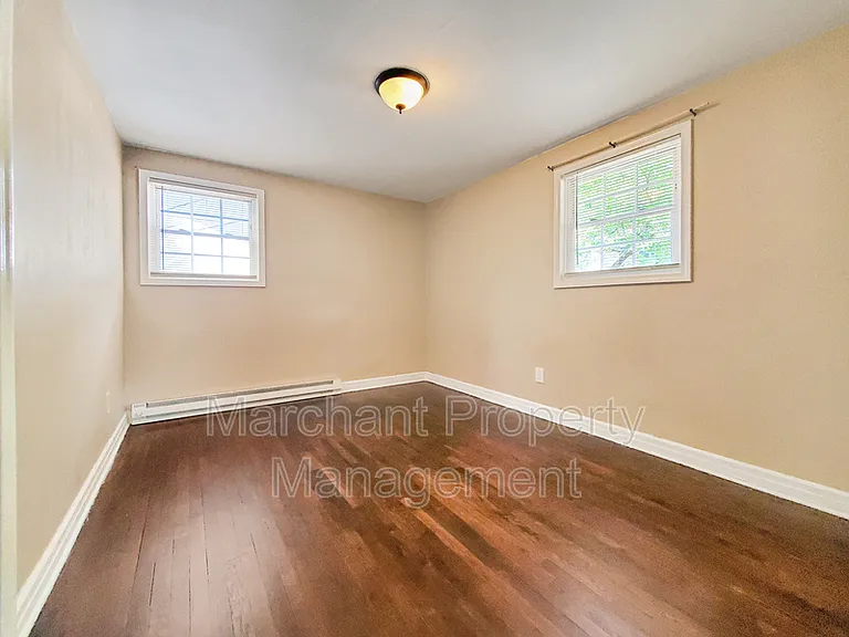 317 Douthit St — Photo 7