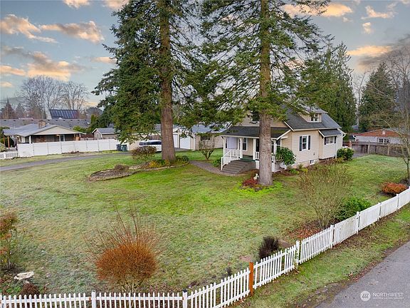 3rd image of 14515 80th Street E