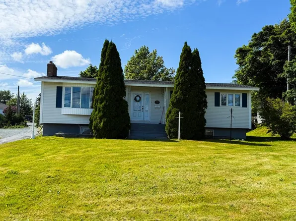 142 Conception Bay Highway, Bay Roberts, NL A0A1G0