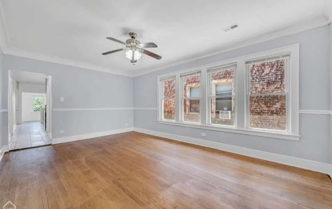 7725 S Laflin St — Photo 1