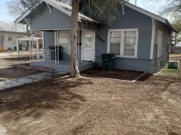 203 E 1st St, Del Rio, TX 78840