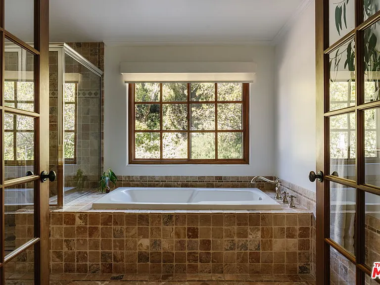 20521 Cheney Dr — Photo 29