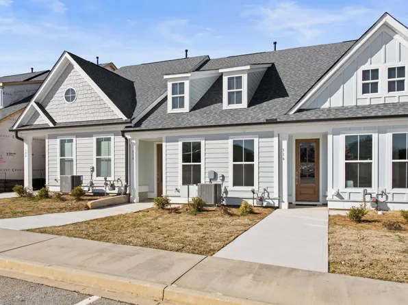 318 Lake Greenwood Blvd, Greenwood, SC 29649