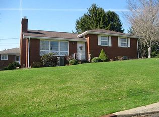 227 Walnut St, Houston, PA 15342