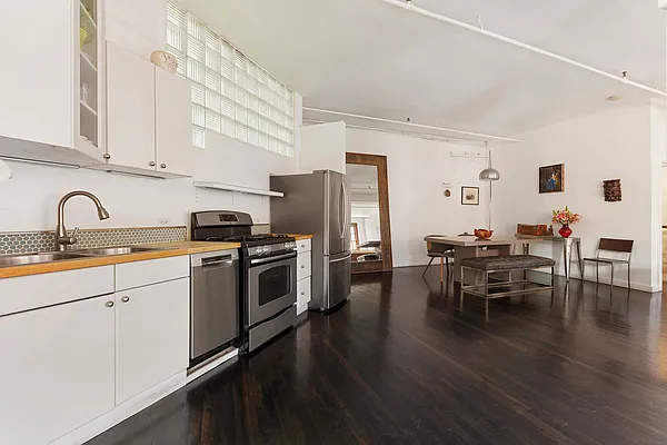 Sold by Corcoran | media 6