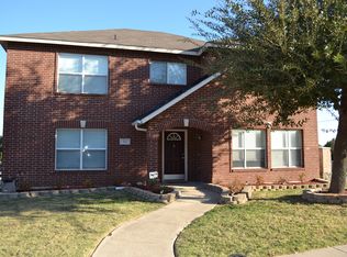 901 Orchid Dr, Lewisville, TX 75067