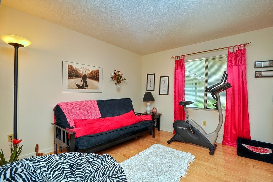 1st image of 2803 Pemberton Creek Dr