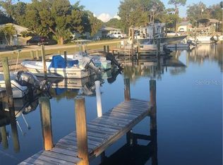 9050 Griggs Rd, Englewood, FL 34224