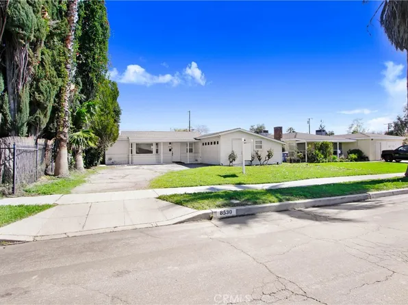 8530 Penfield Ave, Winnetka, CA 91306