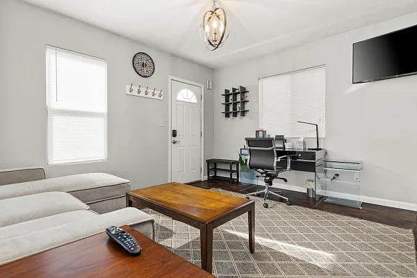 1 bed, 399 sqft, $1,399 — Photo 1