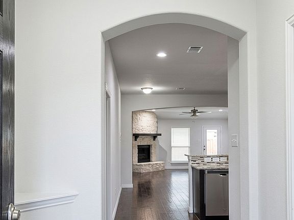 4th image of 2639 Calmwood Dr