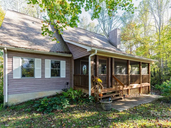 114 Courtney Ln, Candler, NC 28715