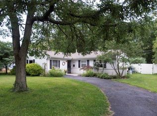 3532 Greentree Rd, Lexington, KY 40517