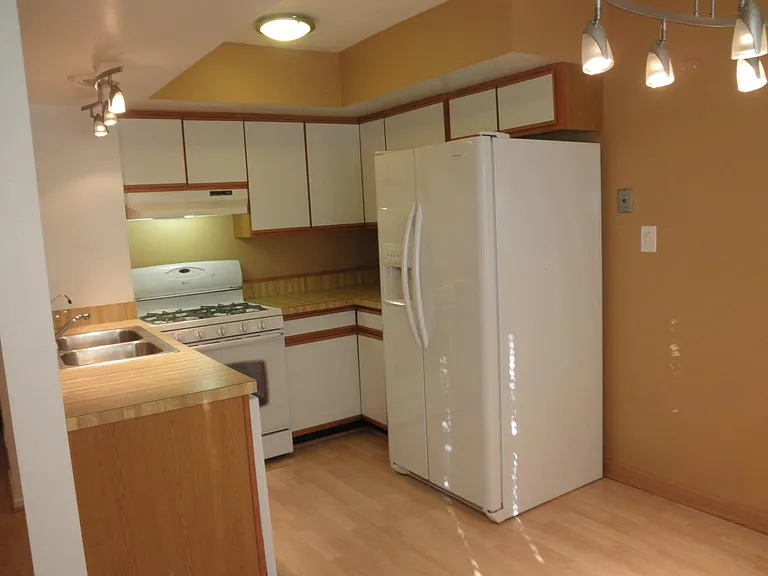 844 Inverrary Ln — Photo 7