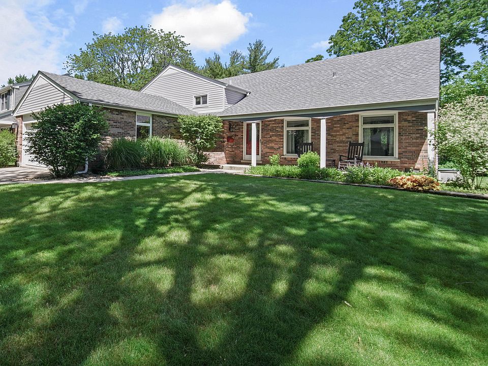 1st image of 416 Green Valley Dr