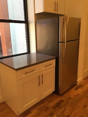 Rented by Picture Realty Inc. | media 49