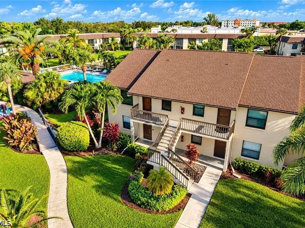 9290 Lake Park Dr APT 201, Fort Myers, FL 33919