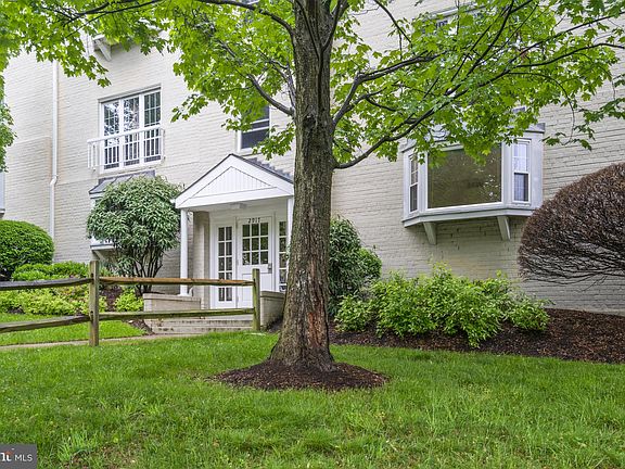 2nd image of 2917 Willston Pl APT 102