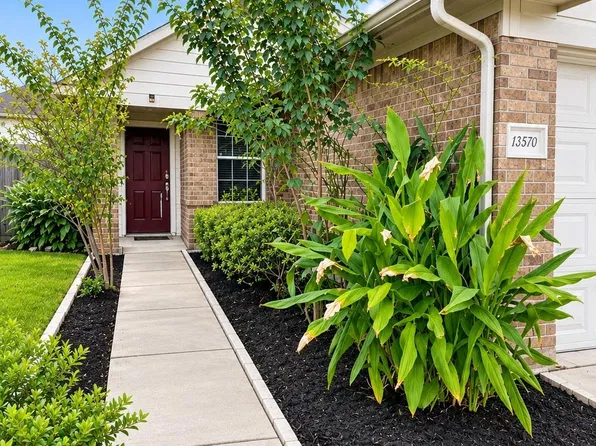 13510 Bright View Ln, Houston, TX 77034