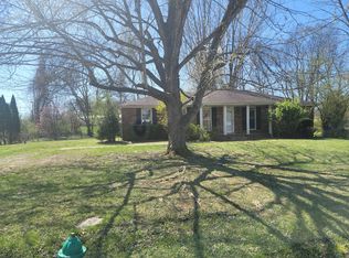 314 Ridgeline Dr, Clarksville, TN 37042