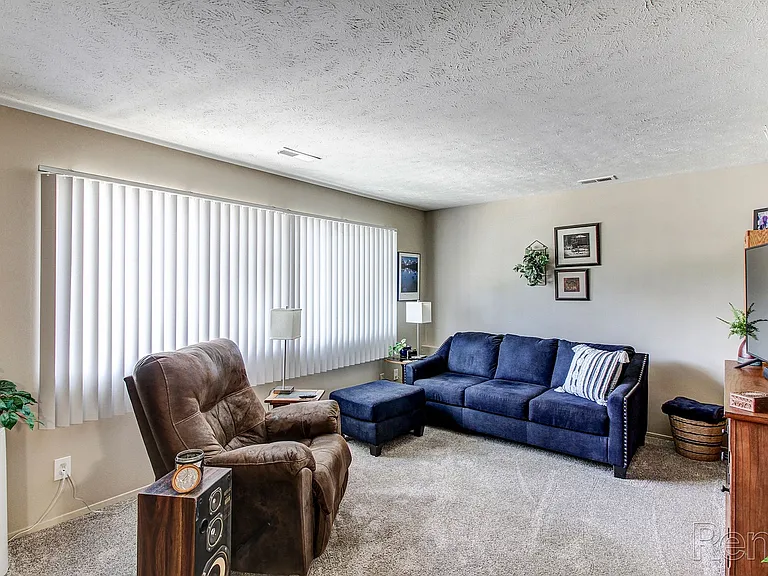 Southdale Square Apartments — Photo 25