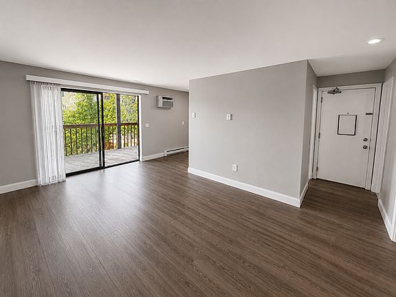 2nd image of 309 Crystal Ave #9A