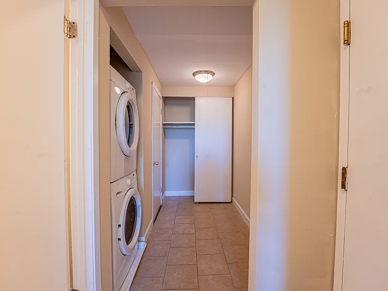 5535 Pershing Ave #522 — Photo 5